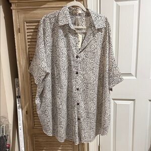 Easel Black and White Speckled Button Down Shirt, very long and flowy